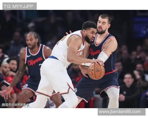 2012年尼克斯与快船激战回顾:经典对决与球星表现解析 2012年尼克斯与快船激战回顾:经典对决与球星表现解析