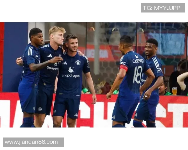 2012年曼联与曼城的巅峰对决回顾与精彩瞬间分析